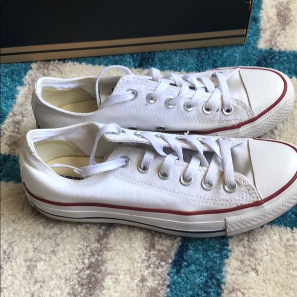 White low converse - Picture 2 of 5